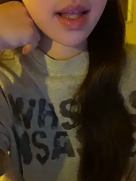 minmin2kk5 online show from March 13, 3:29 pm