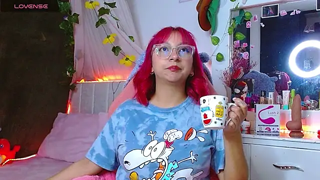 Snapshot of Littlerouse_ chatting on October 22, 2:56 am Littlerouse online show from October 22, 2:56 am