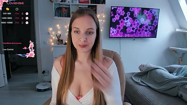 violet blue eyes online show from February 4, 11:27 am