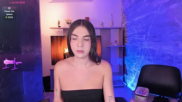 saracaball  online show from October 9, 3:59 am