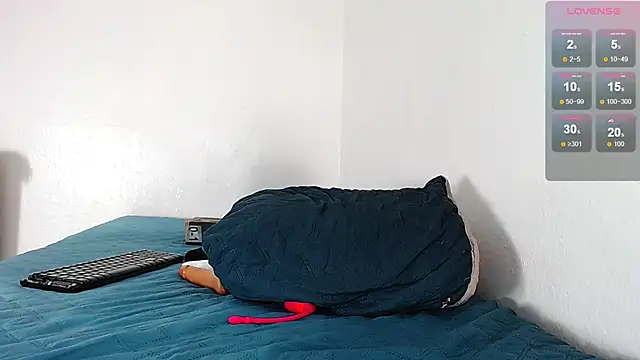 camilavagina24 online show from January 14, 10:44 pm