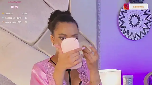 Nahomi King online show from February 25, 1:09 am