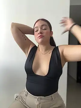 Snapshot of Chloee_Evans1 chatting on January 18, 7:04 pm Chloee Evans1 online show from January 18, 7:04 pm