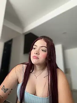 Snapshot of Chloee_Evans1 chatting on January 22, 7:03 pm Chloee Evans1 online show from January 22, 7:03 pm