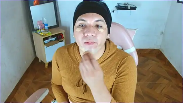 Snapshot of Geisha_Seniers chatting on September 19, 10:49 am Geisha Seniers online show from September 19, 10:49 am