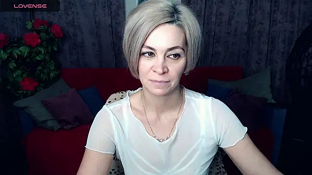 Blonde lola444 online show from January 12, 11:26 pm