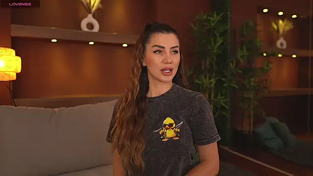 JustinneJade online show from October 9, 4:43 am