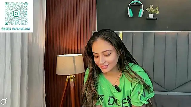 demieliss online show from October 1, 5:52 pm