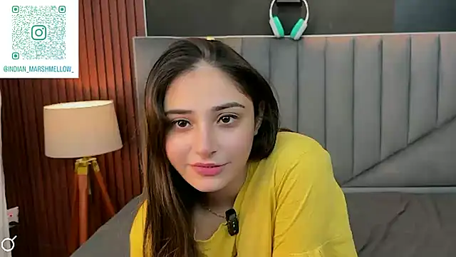 demieliss online show from October 6, 5:43 pm