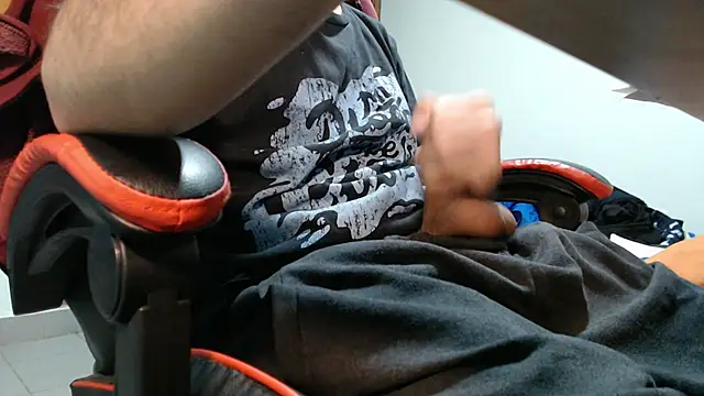 Snapshot of pattcam chatting on October 28, 9:17 pm pattcam online show from October 28, 9:17 pm