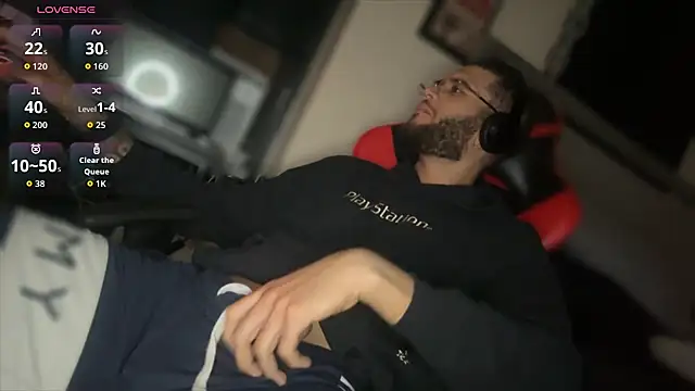 Snapshot of Joker19196 chatting on September 28, 2:28 am Joker19196 online show from September 28, 2:28 am