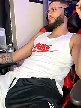 Snapshot of Joker19196 chatting on October 6, 10:51 pm Joker19196 online show from October 6, 10:51 pm