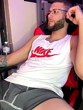 Snapshot of Joker19196 chatting on November 1, 12:34 am Joker19196 online show from November 1, 12:34 am