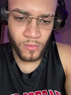 Snapshot of Joker19196 chatting on November 3, 12:46 am Joker19196 online show from November 3, 12:46 am