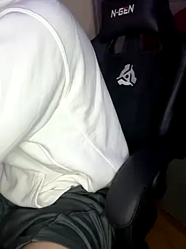 Snapshot of Joker19196 chatting on November 27, 3:30 am Joker19196 online show from November 27, 3:30 am