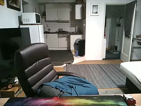 mihaimichael online show from October 2, 5:36 am