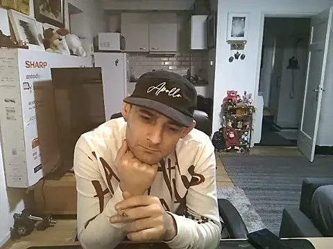 mihaimichael online show from October 20, 9:15 pm