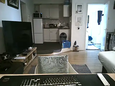 mihaimichael online show from April 3, 12:14 pm