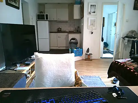 mihaimichael online show from April 4, 2:58 pm