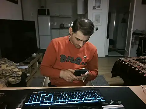 mihaimichael online show from April 5, 3:04 am