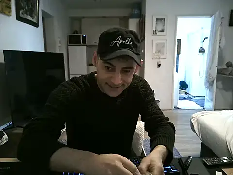 mihaimichael online show from April 6, 1:45 pm