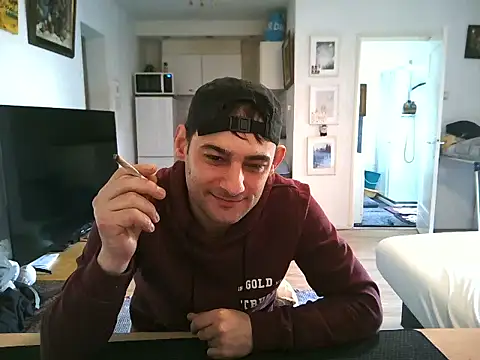 mihaimichael online show from April 15, 1:07 pm