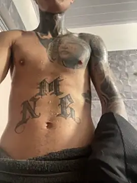 Snapshot of Herem369 chatting on December 4, 3:54 pm Herem369 online show from December 4, 3:54 pm