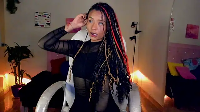 Snapshot of keyla_roberts777 chatting on December 13, 4:22 am keyla roberts777 online show from December 13, 4:22 am