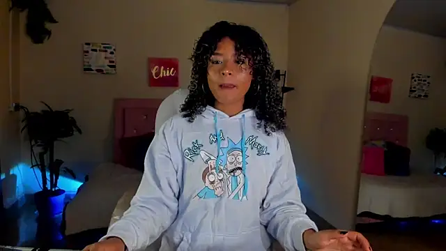 Snapshot of keyla_roberts777 chatting on December 18, 7:41 pm keyla roberts777 online show from December 18, 7:41 pm