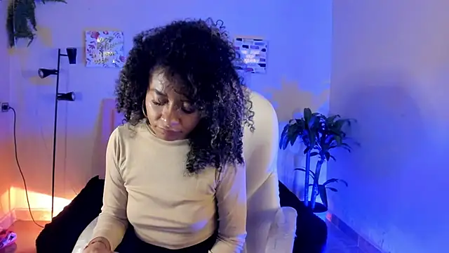 Snapshot of keyla_roberts777 chatting on February 9, 9:37 am keyla roberts777 online show from February 9, 9:37 am