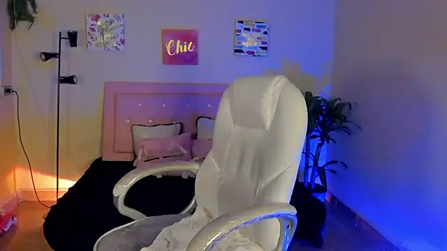 Snapshot of keyla_roberts777 chatting on February 9, 12:41 pm keyla roberts777 online show from February 9, 12:41 pm