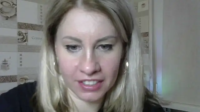 Snapshot of TherestlessKitty chatting on January 4, 9:10 am TherestlessKitty online show from January 4, 9:10 am