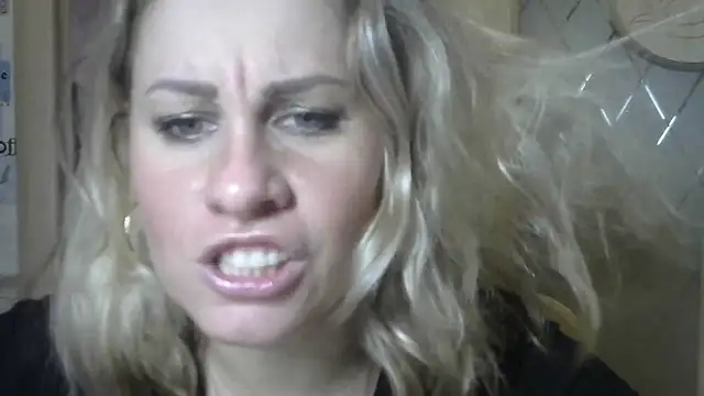 Snapshot of TherestlessKitty chatting on January 28, 9:08 pm TherestlessKitty online show from January 28, 9:08 pm