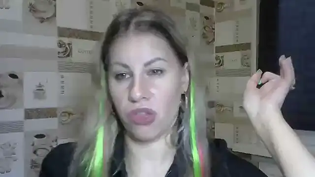 Snapshot of TherestlessKitty chatting on September 19, 6:04 am TherestlessKitty online show from September 19, 6:04 am