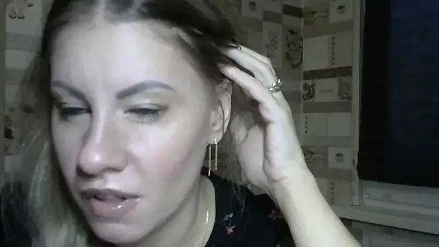 Snapshot of TherestlessKitty chatting on September 25, 6:06 am TherestlessKitty online show from September 25, 6:06 am