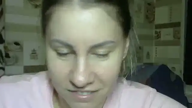 Snapshot of TherestlessKitty chatting on October 8, 10:18 pm TherestlessKitty online show from October 8, 10:18 pm