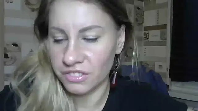 Snapshot of TherestlessKitty chatting on November 17, 6:41 am TherestlessKitty online show from November 17, 6:41 am