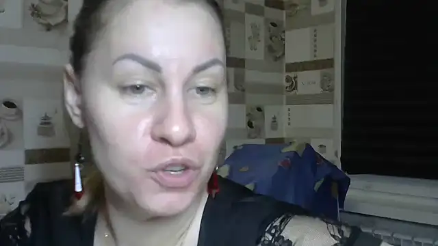 Snapshot of TherestlessKitty chatting on December 3, 10:19 pm TherestlessKitty online show from December 3, 10:19 pm