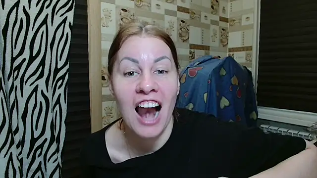Snapshot of TherestlessKitty chatting on July 4, 10:16 pm TherestlessKitty online show from July 4, 10:16 pm