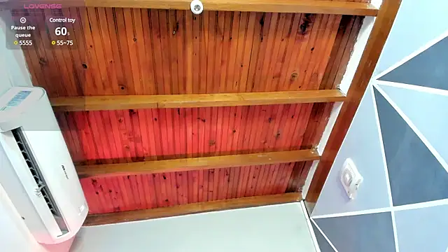 Snapshot of Karoll014 chatting on January 25, 2:58 pm Karoll014 online show from January 25, 2:58 pm