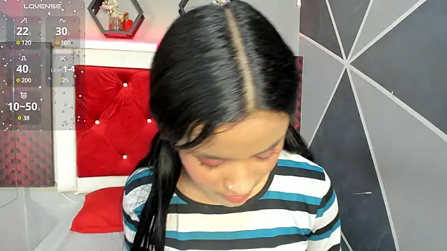 Snapshot of Karoll014 chatting on February 4, 12:11 pm Karoll014 online show from February 4, 12:11 pm