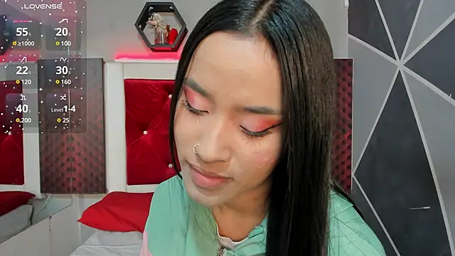 Snapshot of Karoll014 chatting on February 13, 11:50 am Karoll014 online show from February 13, 11:50 am