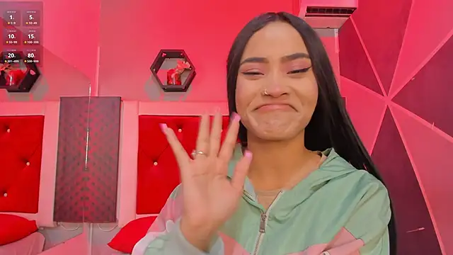 Snapshot of Karoll014 chatting on October 4, 11:19 am Karoll014 online show from October 4, 11:19 am