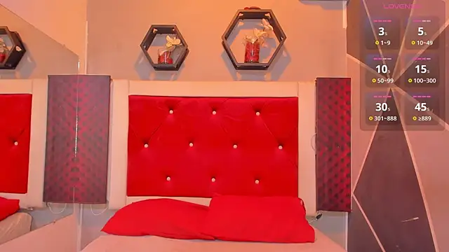 Snapshot of Karoll014 chatting on October 20, 12:16 pm Karoll014 online show from October 20, 12:16 pm