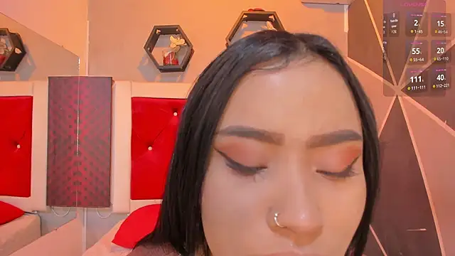 Snapshot of Karoll014 chatting on October 29, 12:29 pm Karoll014 online show from October 29, 12:29 pm