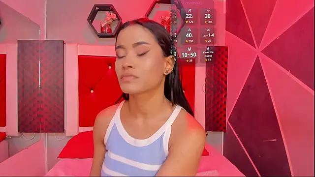 Snapshot of Karoll014 chatting on October 30, 12:28 pm Karoll014 online show from October 30, 12:28 pm