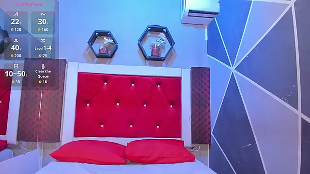 Snapshot of Karoll014 chatting on November 24, 12:16 pm Karoll014 online show from November 24, 12:16 pm