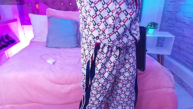 Tayzon Foxxx online show from September 29, 12:43 pm