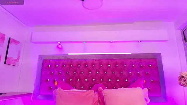 Tayzon Foxxx online show from December 15, 12:42 pm