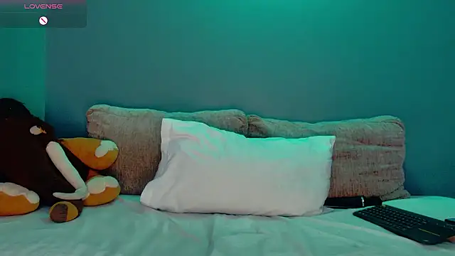 LauraEvanns online show from September 25, 6:06 am